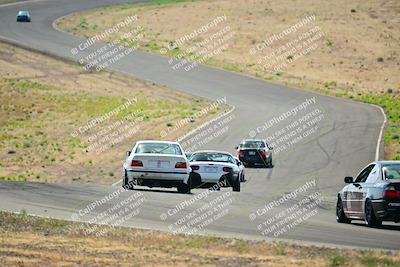 media/May-04-2025-Lucky Dog Racing (Sun) [[21629467aa]]/Turn 6 (910-930am)/